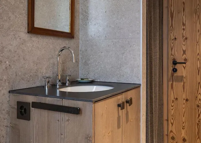 Apartment La Ruinette-spacious 3-bed With Wonderful Views *